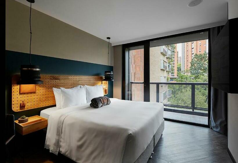수피리어 룸, The Click Clack Hotel Medellín