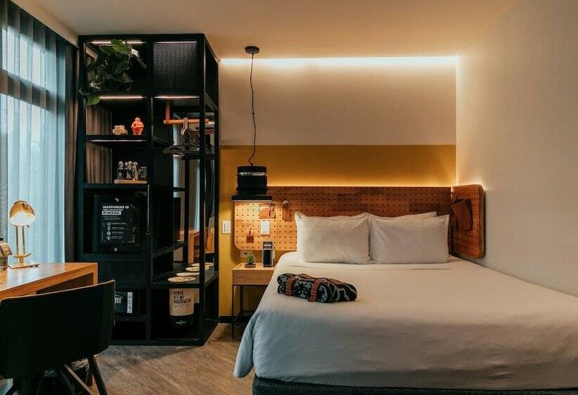 이코노미 룸, The Click Clack Hotel Medellín