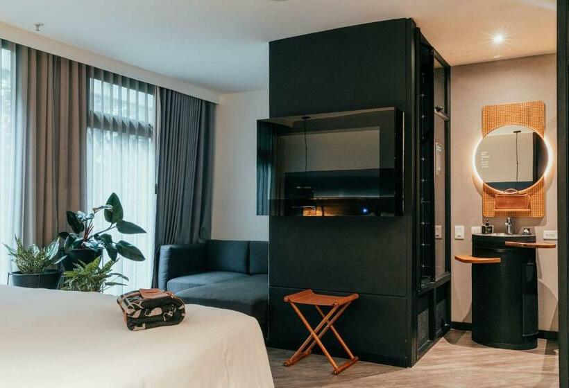 스위트, The Click Clack Hotel Medellín