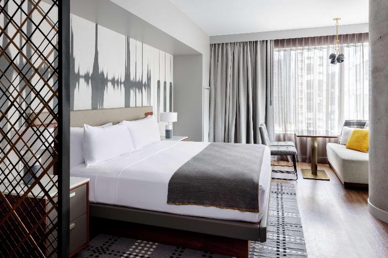 Standaard Studio met Kingsize Bed, The Sound Hotel Seattle Belltown, Tapestry Collection By Hilton