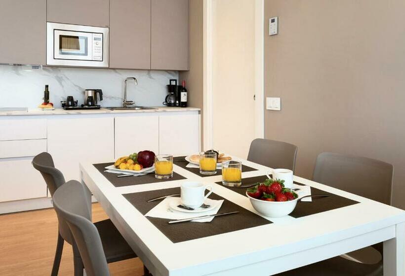 Апартаменты 1 Спальня, Sercotel Logroño Suites
