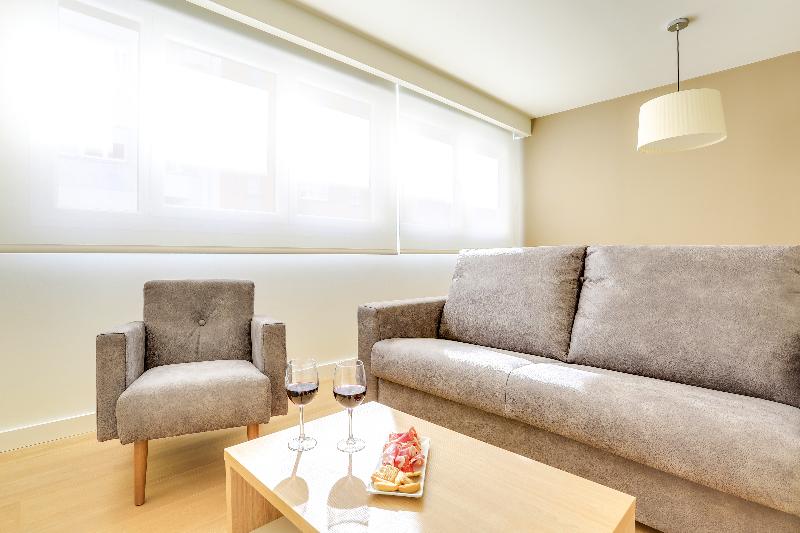 Апартаменты 1 Спальня, Sercotel Logroño Suites