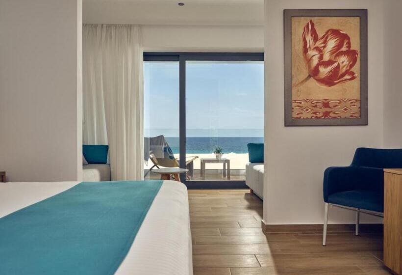 Люкс Вид на Море, Cavo Orient Beach Hotel & Suites