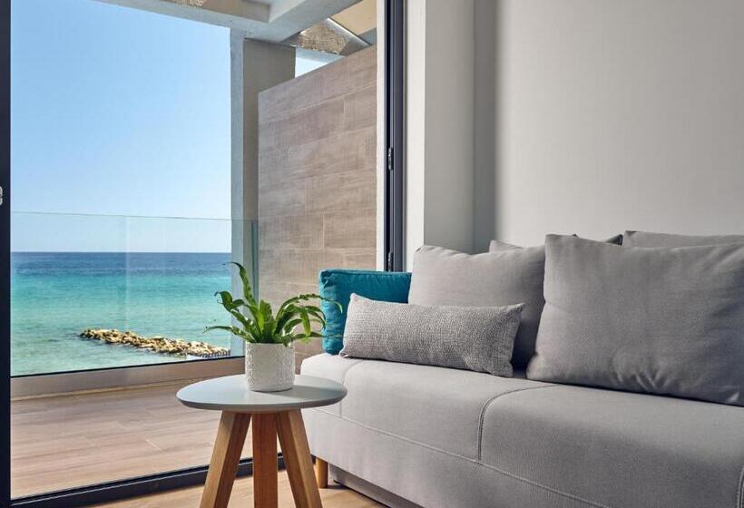 Люкс Панорамный Вид, Cavo Orient Beach Hotel & Suites