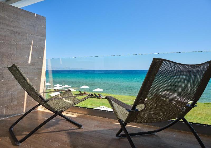 Люкс Вид на Море, Cavo Orient Beach Hotel & Suites