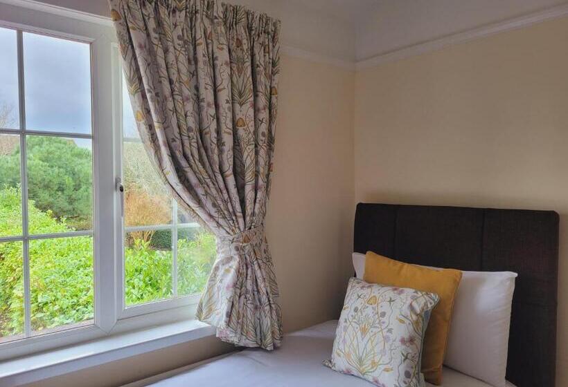 スタンダードトリプルルーム, Hampton Lodge En Suite Rooms With Free Parking