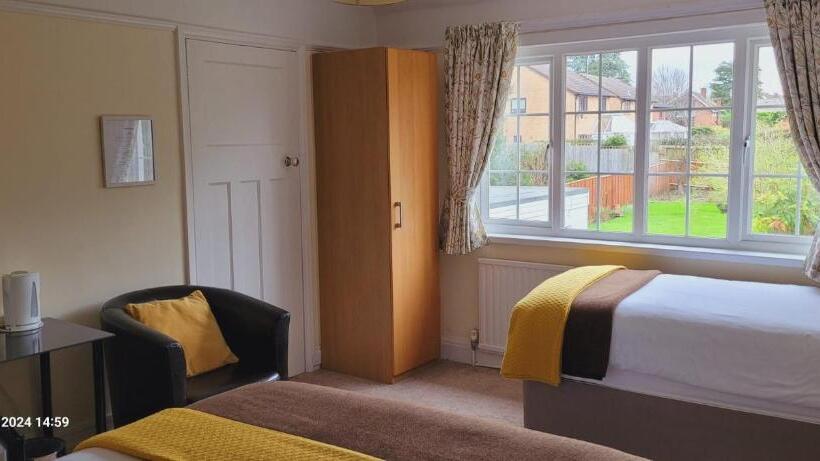 标准三人间, Hampton Lodge En Suite Rooms With Free Parking