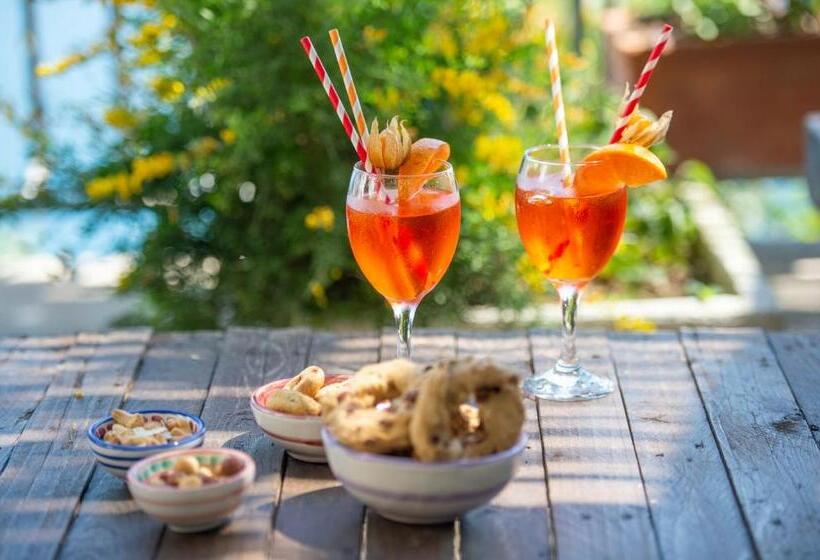 Апартаменты 1 Спальня Вид на Море, Amalfi Residence