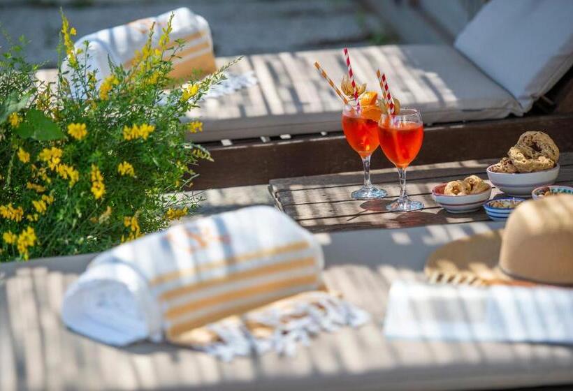 Апартаменты 1 Спальня Вид на Море, Amalfi Residence