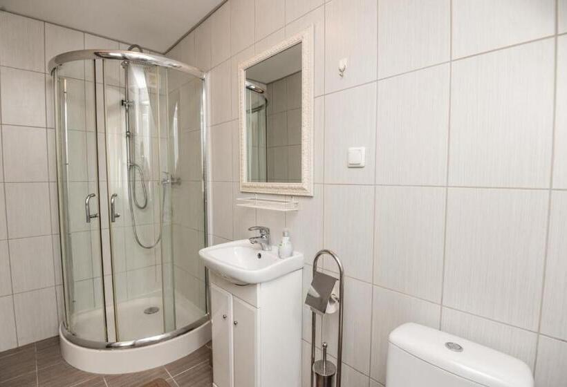 اتاق استاندارد, Columba Livia Guesthouse