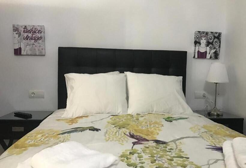 Апартаменты 2 Спальни, Hostal Sabana