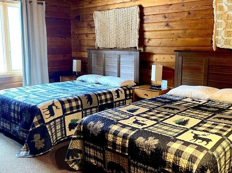 Номер Стандарт 2 Двуспальные Кровати, Kitzhof Inn