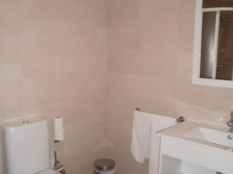スタンダードルーム, Area De Servicio El Rebollar