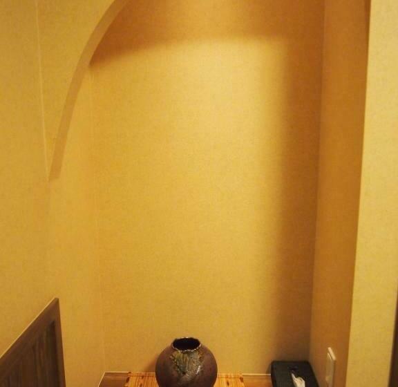 이코노미 룸 공용욕실, Family Ryokan Kawakyu With Showa Retro, Private Hot Spring