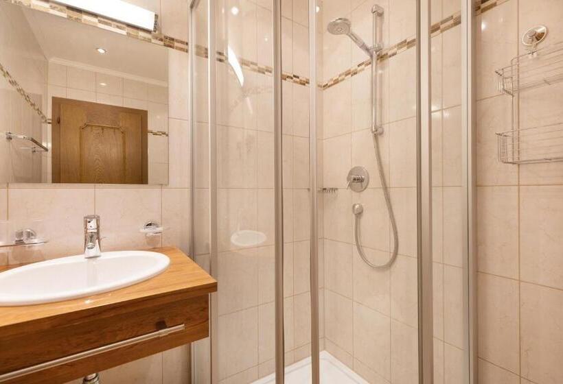 Апартаменты 4 Спальни, Pension Glockenstuhl