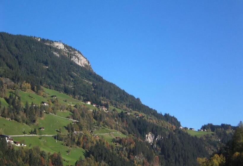 آپارتمان 3 خوابه, Pension Glockenstuhl