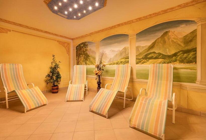 آپارتمان 4 خوابه, Pension Glockenstuhl