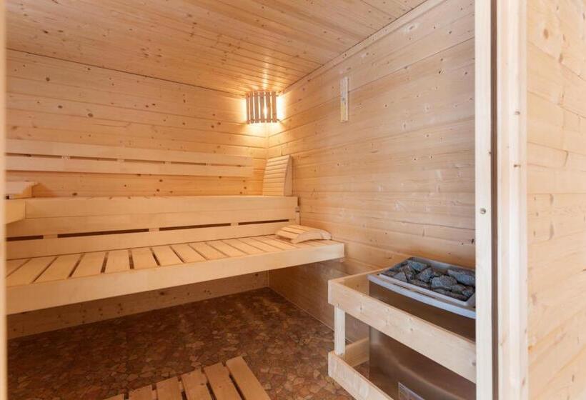 Апартаменты 4 Спальни, Pension Glockenstuhl