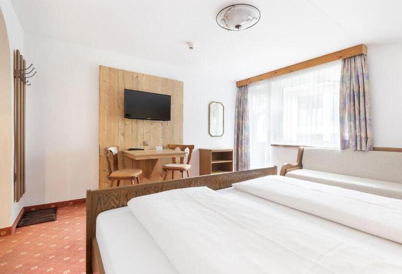 آپارتمان 3 خوابه, Pension Glockenstuhl