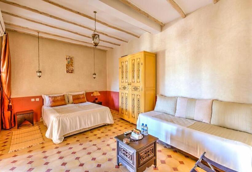 Chambre Triple Standard, Riad Janoub