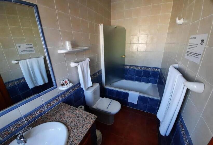 スーペリアールーム, Hostal Costa Rica