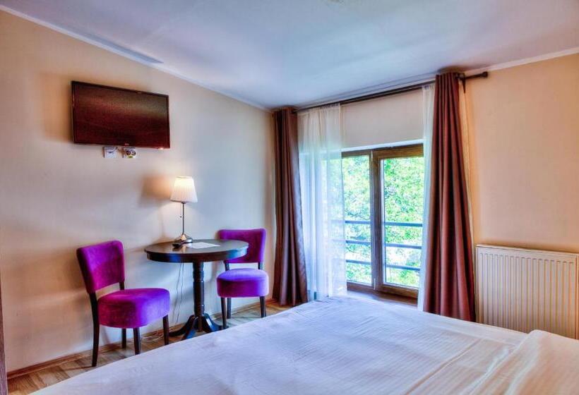 إستوديو بريميوم, Studio Apartcity