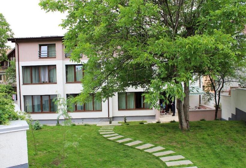 استوديو إقتصادى, Studio Apartcity