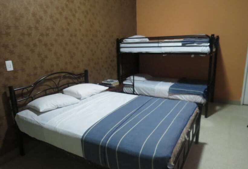 Номер Стандарт Трехместный, Hostal Cocos Inn