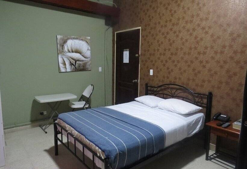 标准三人间, Hostal Cocos Inn