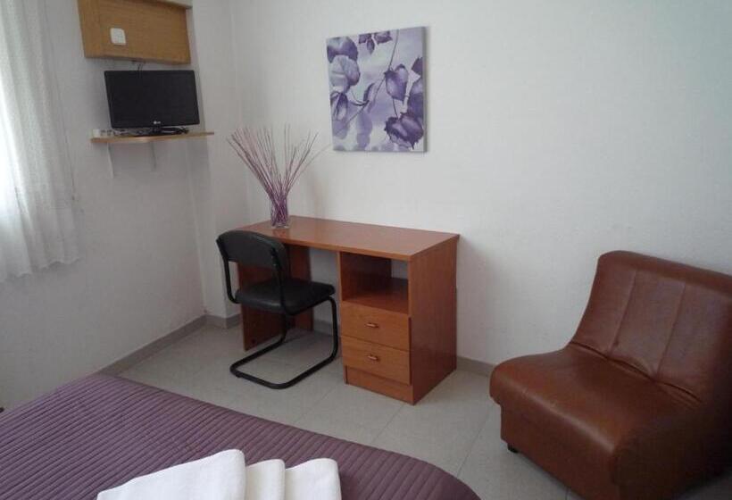 اتاق استاندارد, Hostal Residencia Ponte Vella