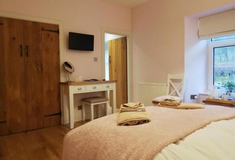 Номер Стандарт, Ewich House B&b