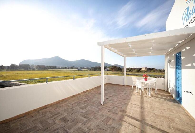스탠다드 스튜디오, Plaia Resort