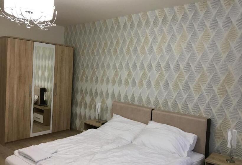 4인용 스탠다드 룸, Kristály Apartmanok