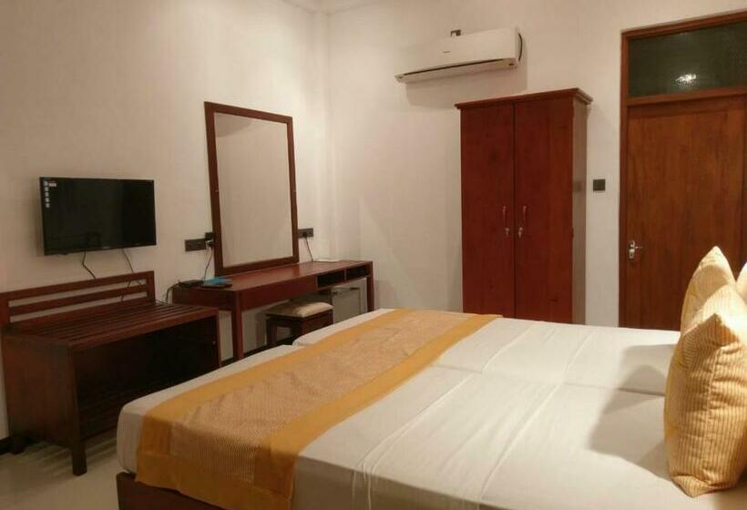 Номер Deluxe, Selavi Resort Bentota