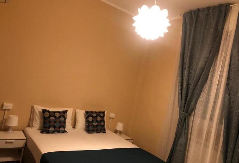 اتاق لوکس, Paradise Inn