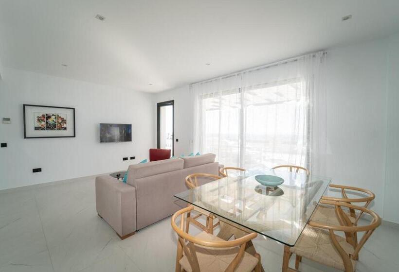 １ベッドルームペントハウスアパート, Estepona Holiday Hills
