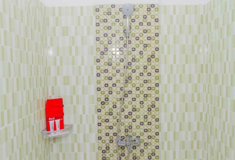 Номер Стандарт, Reddoorz Plus @ Tuparev Cirebon 2