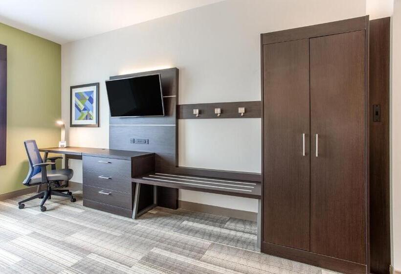סוויטה מותאמת לאדם עם מוגבלויות, Holiday Inn Express & Suites   Ottawa, An Ihg