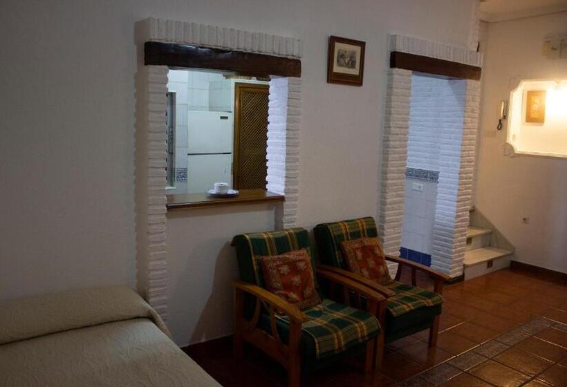 Четырехместный Номер Стандарт, Hostal Casa Jose