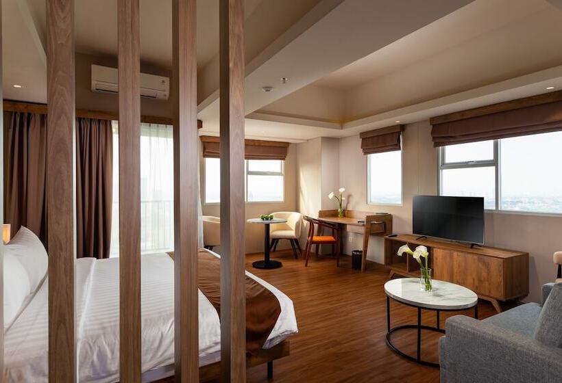 سوییت جونیور, Ramada By Wyndham Serpong