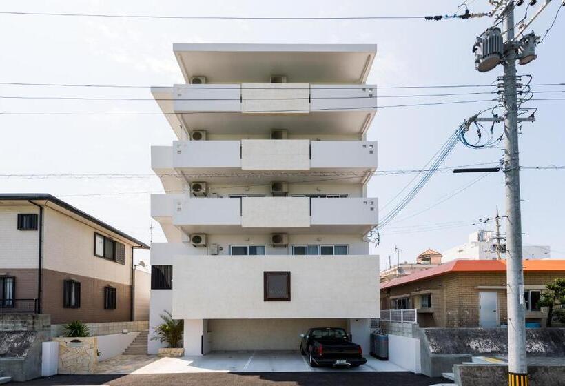 침실 3개 아파트, Minato Chatan Seaside Condominium