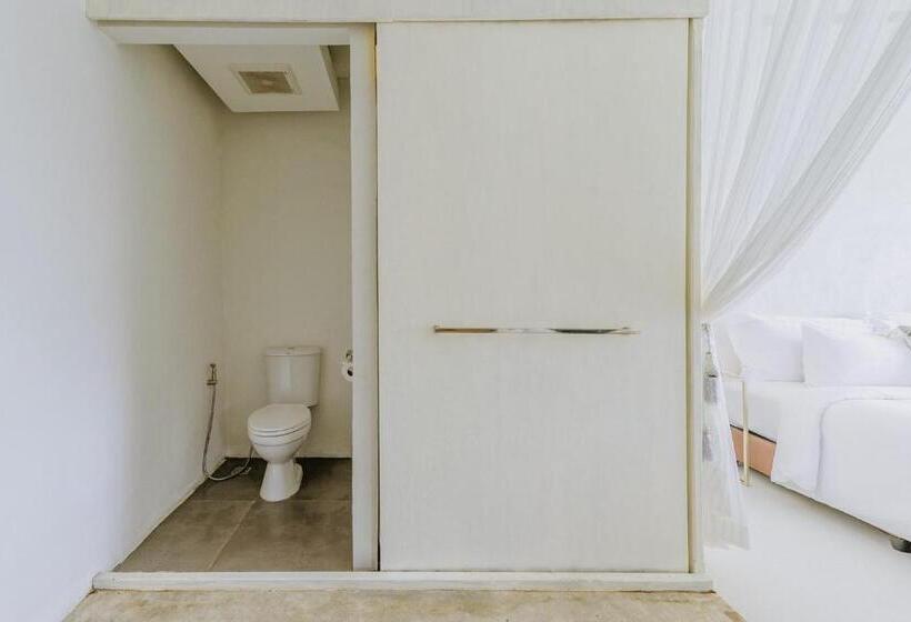 Номер Basic, White Wall Riverfront