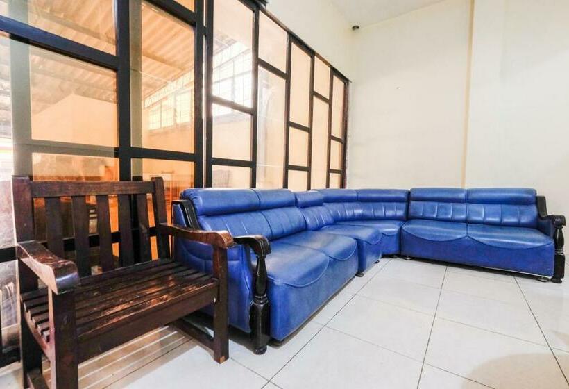 Номер Стандарт, Reddoorz Near Universitas Diponegoro Semarang