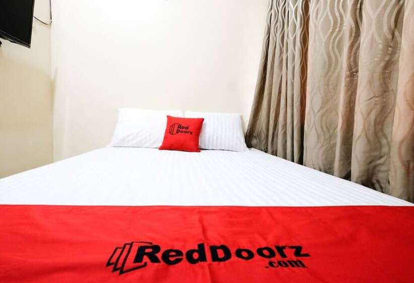 Номер Стандарт, Reddoorz Near Universitas Diponegoro Semarang