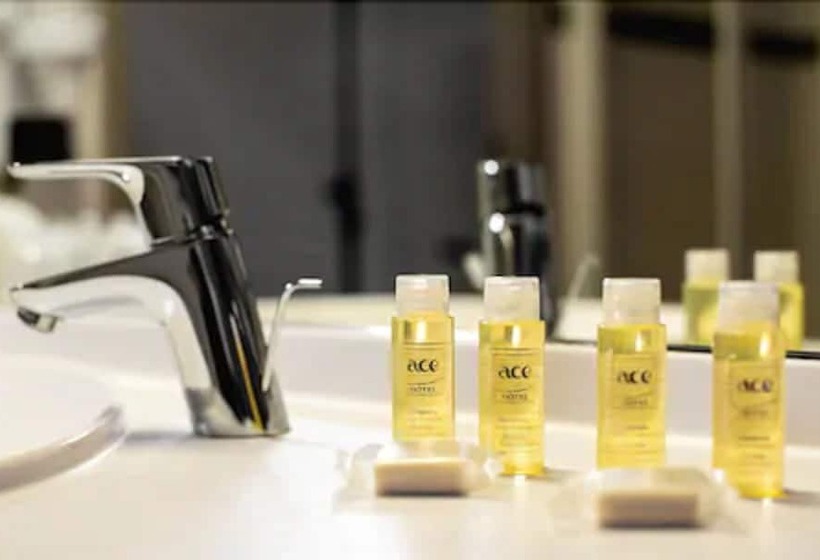 Номер Стандарт Трехместный, Ace Hôtel Paris Sud Villabe