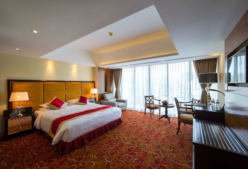 سوئیت رویال, Grand Palace Hotel & Resorts Rangpur