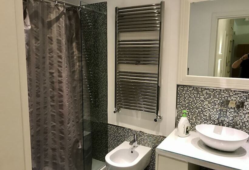اتاق اکونومی, Room 110 Bari  Guesthouse