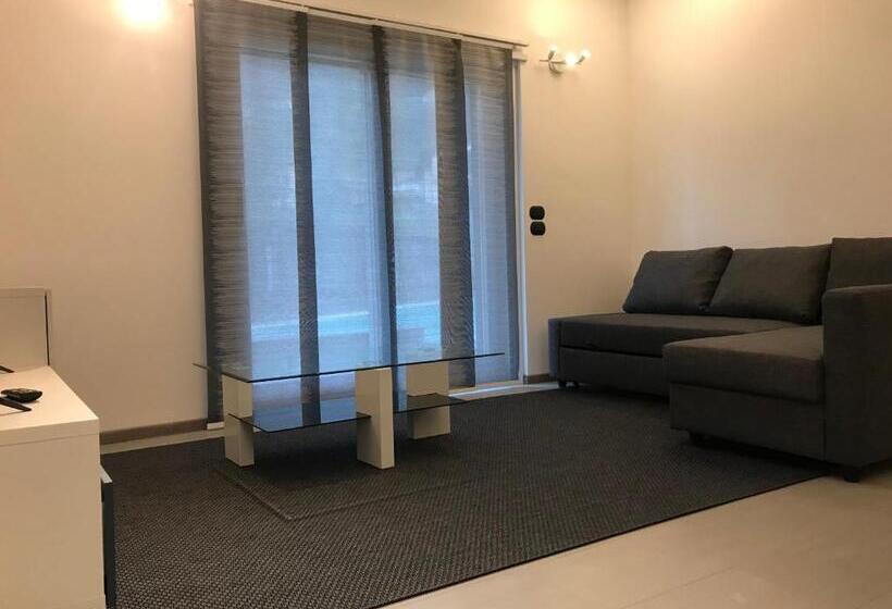 Havuz Manzaralı 1 Yatak Odalı Daire, Residence Alessandra