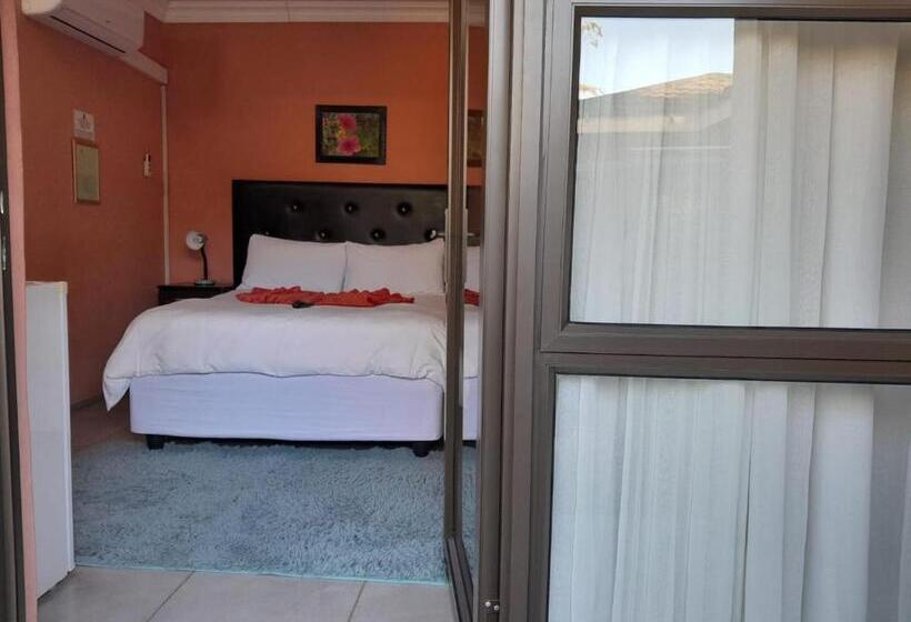 Номер Стандарт, Rs Garden Guesthouse
