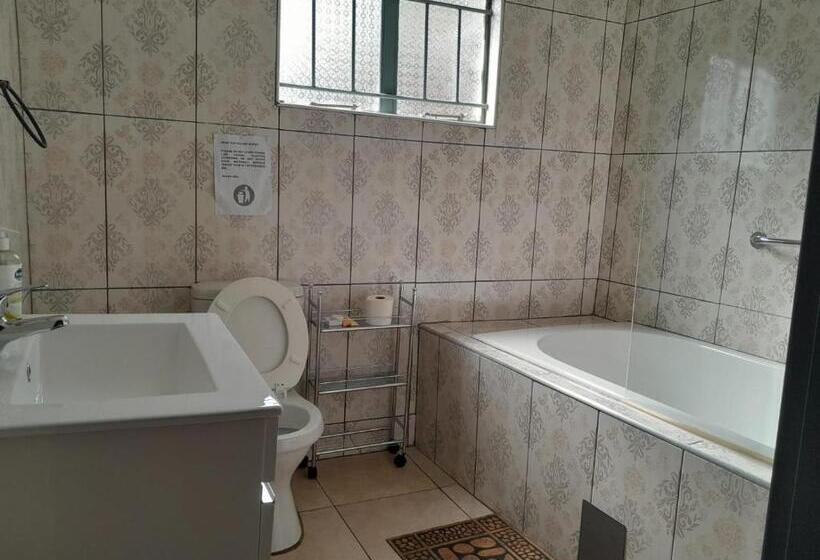 Люкс Кровать Кинг, Rs Garden Guesthouse